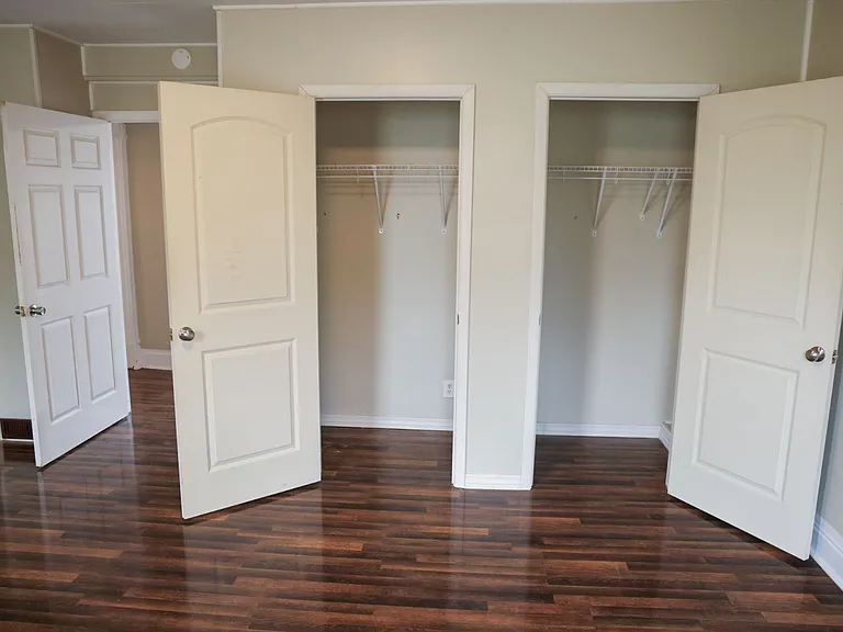 435 Ballard Ave — Photo 13