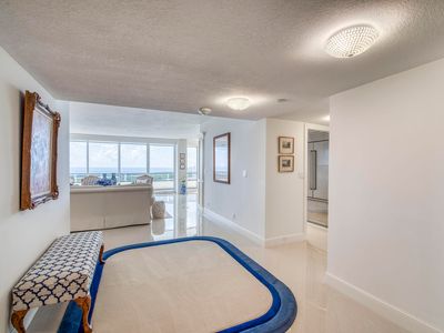 100 Lakeshore Drive #T53, North Palm Beach, FL, 33408
