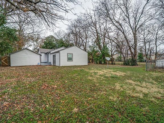 3rd image of 8508 Jennie Lee Ln