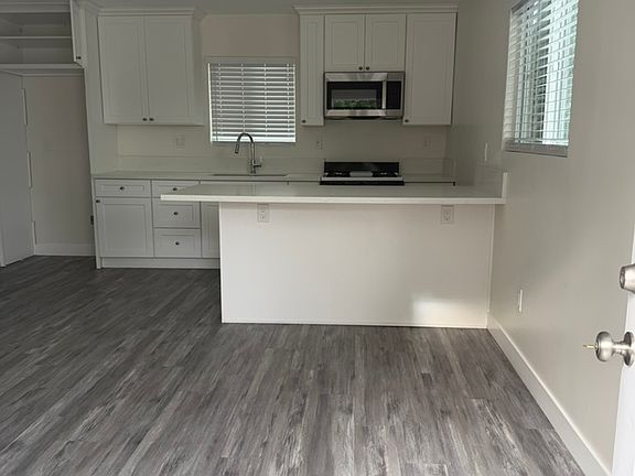 2nd image of 331 W Walnut Ave #1