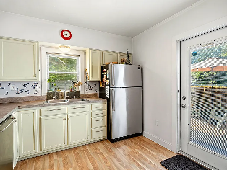 6511 Fir Ave — Photo 14