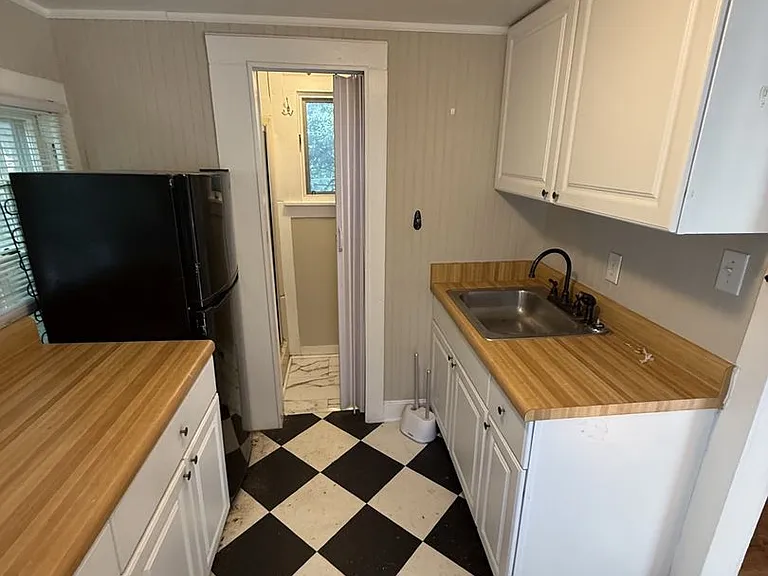 1617B Sunrise Ave — Photo 5