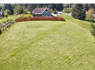 912 C St, Elkton, OR 97436