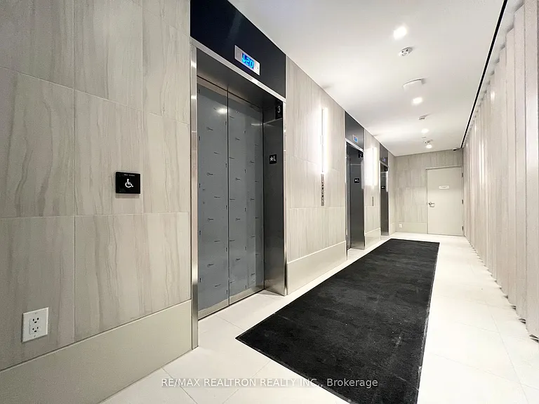 2020 Bathurst St #207 — Photo 5