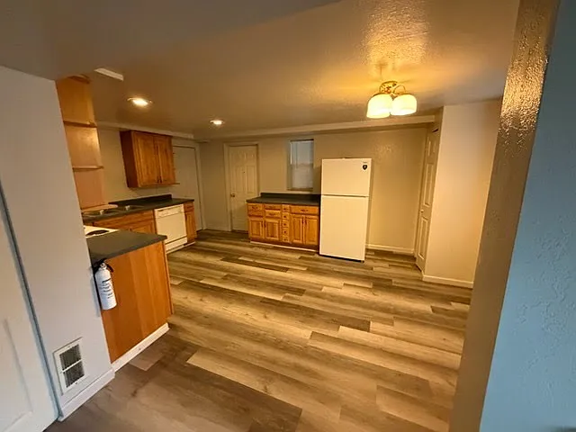1 bed, 526 sqft, $900 — Photo 2