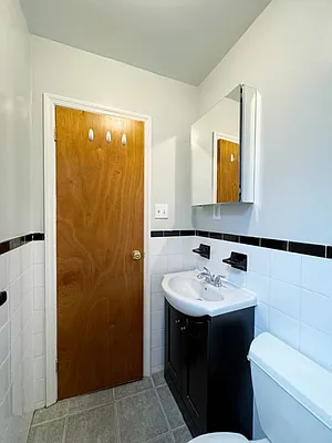 Rented by Pear NYC LLC | media 26