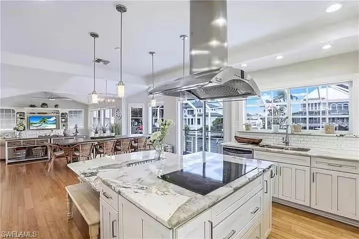 437 Trade Winds Ave — Photo 12