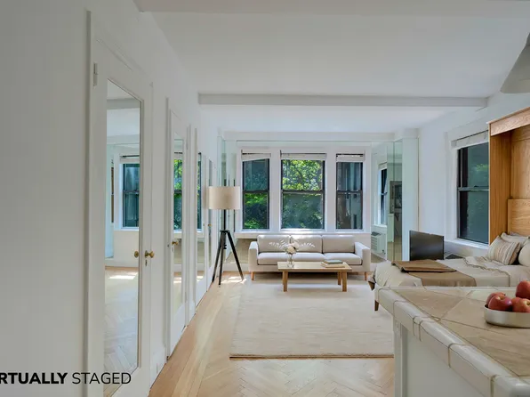 400 East 59th Street image 1 of 13