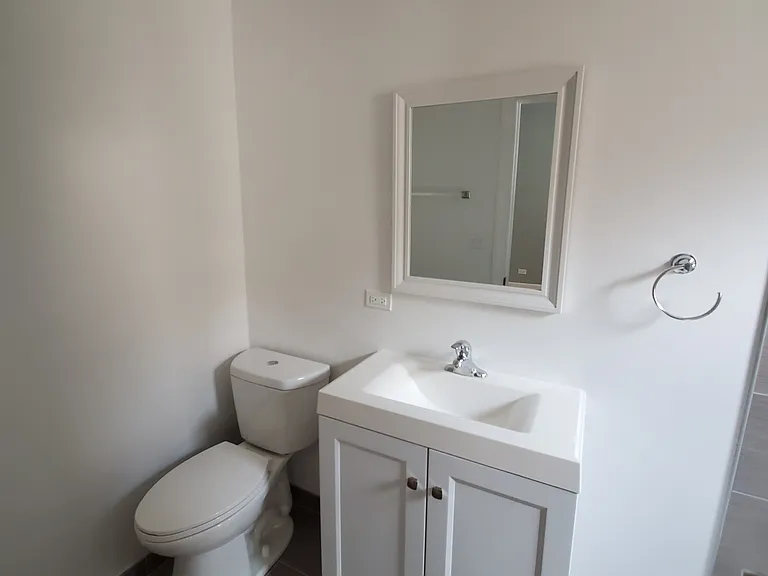 1624 W Pratt Blvd #1A — Photo 5