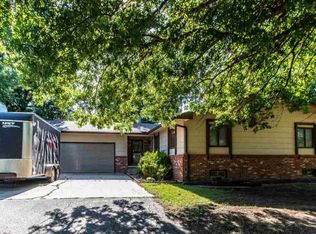 601 N Iowa Ave, Oxford, KS 67119