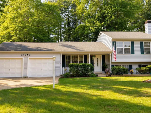 21293 Scarborough Dr, Lexington Park, MD 20653