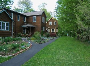 5 Cantines Island Ln, Saugerties, NY 12477