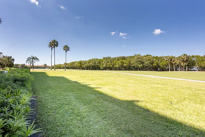 2618 Cove Cay Dr — Photo 15