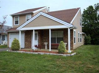 28 Pine Oak Blvd, Barnegat, NJ 08005