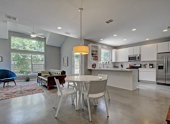 5th image of 301 W Stassney Ln Unit 22