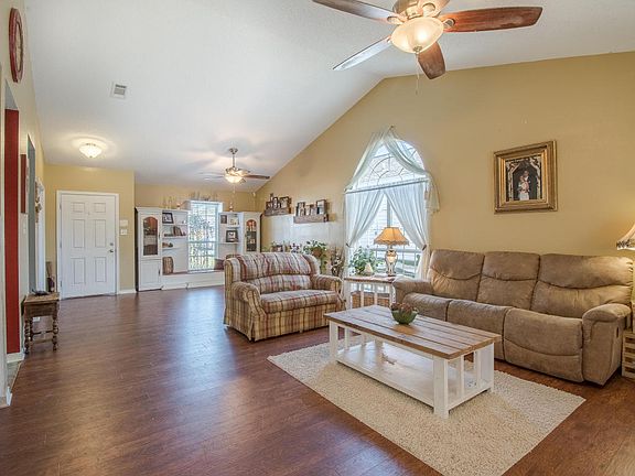 3rd image of 11308 Riverbend Dr
