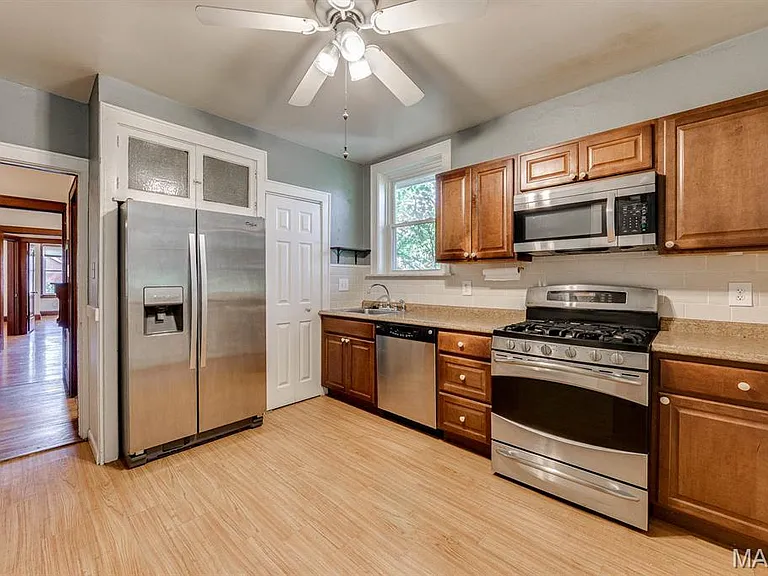 5058 Winona Ave — Photo 14