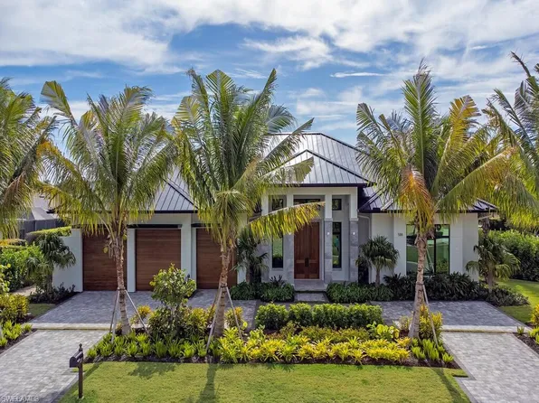 588 Whispering Pine LN, NAPLES, FL 34103