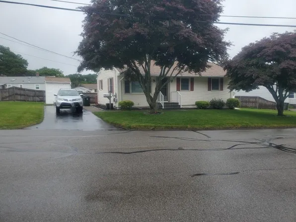 22 Sheffield Ave, Coventry, RI 02816