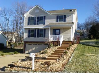 1002 Lexington Dr, Aliquippa, PA