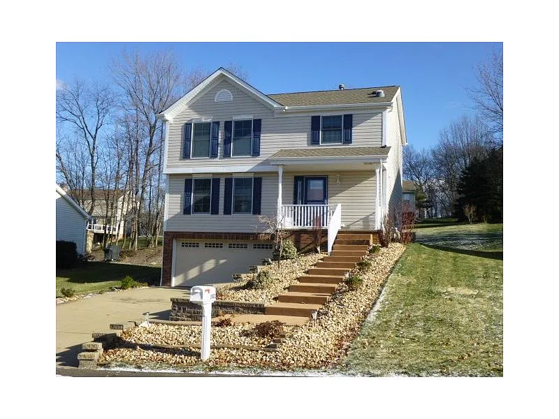 1002 Lexington Dr photo 1