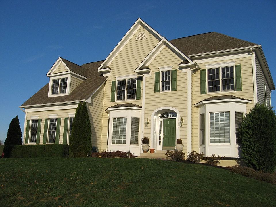 1st image of 42230 Big Springs Ct