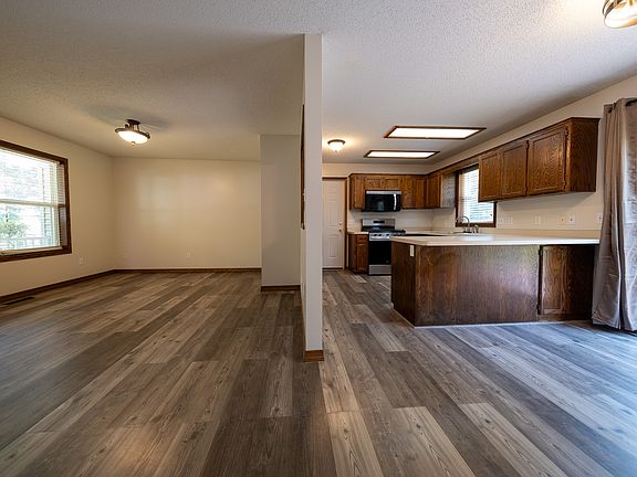 2nd image of 408 10th St