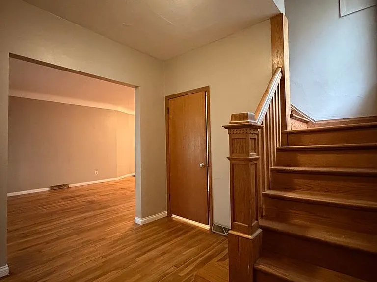 826 Thomas Ave — Photo 11