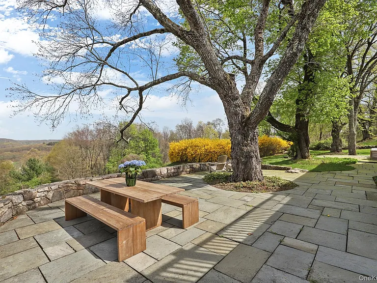 213 Baldwin Rd — Photo 15