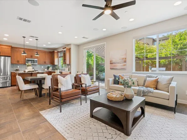 1032 Oakbriar Cir, Roseville, CA 95747