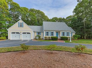 25 Sturbridge Dr, Barnstable, MA 02630