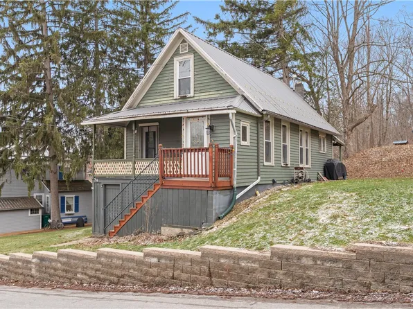 3 Tower Rd, Wyoming, NY 14591