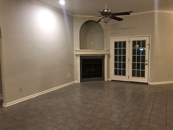 4th image of 853 Boulevard Saint Germaine St