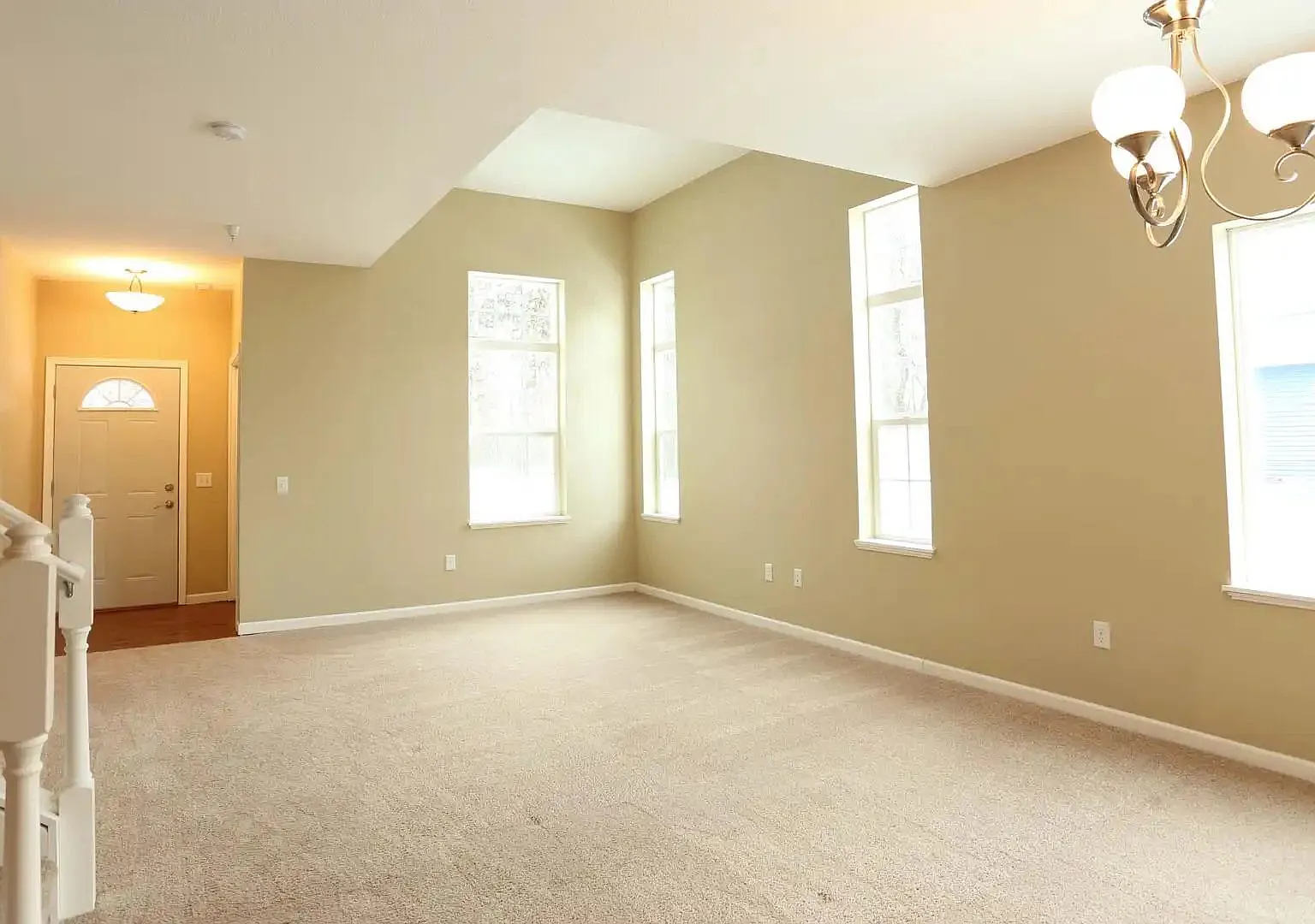 Gateway Green Townhomes — Photo 3