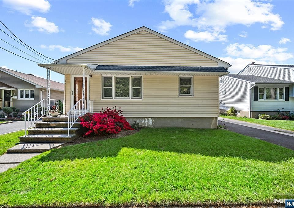 1st image of 304 Gilbert Ave
