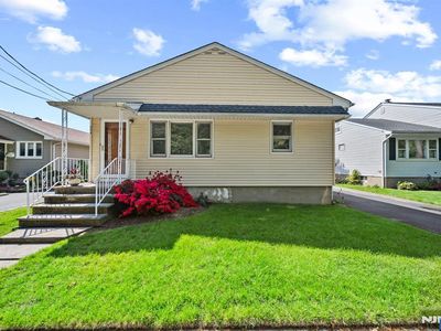 304 Gilbert Ave, Elmwood Park, NJ, 07407