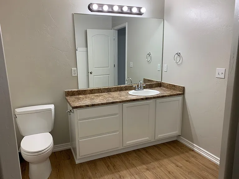 245 E July Ln — Photo 14