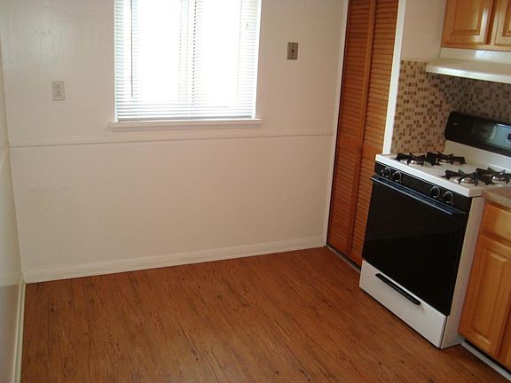2nd image of 21038 Southbend Cir APT 5