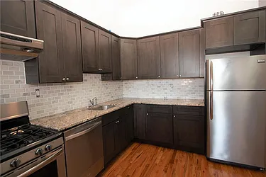 Rented by R New York