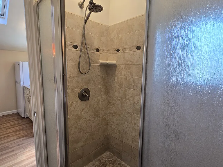 4072 Howard St #1 — Photo 6