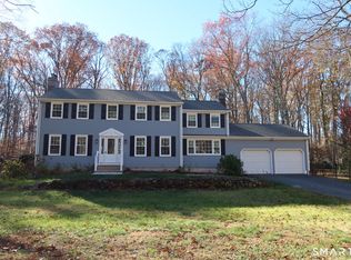 26 Flintlock Rd, Madison, CT 06443