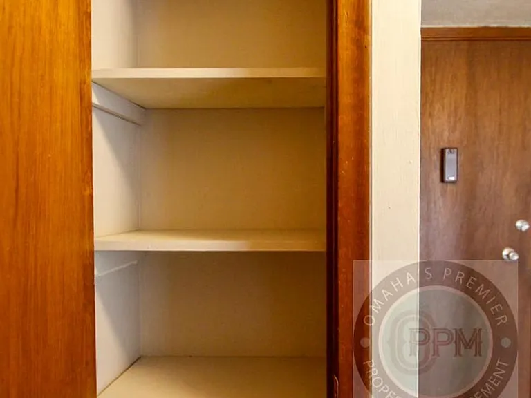 1016 N 47th Ave — Photo 10