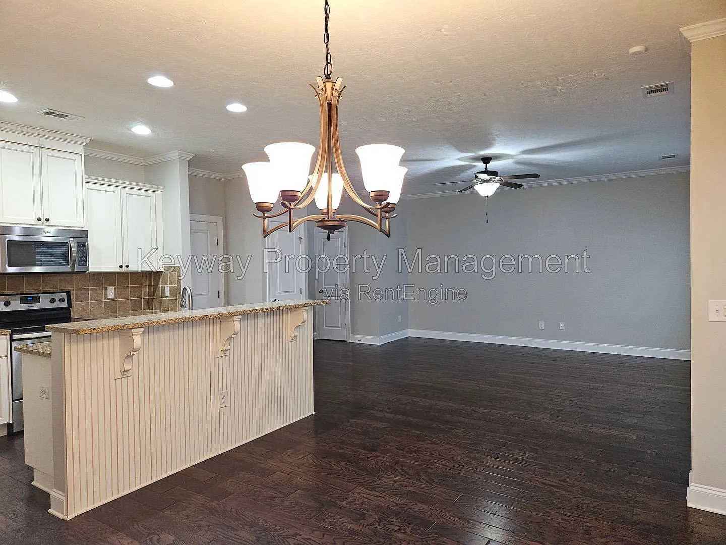 3 bed, 3.0 bath, 1772 sqft, $2,250 — Photo 4