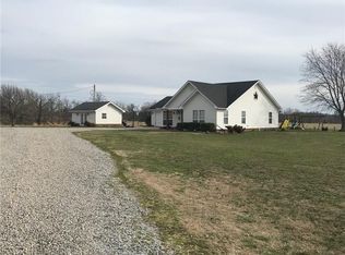 17511 Bittersweet Rd, Gravette, AR 72736
