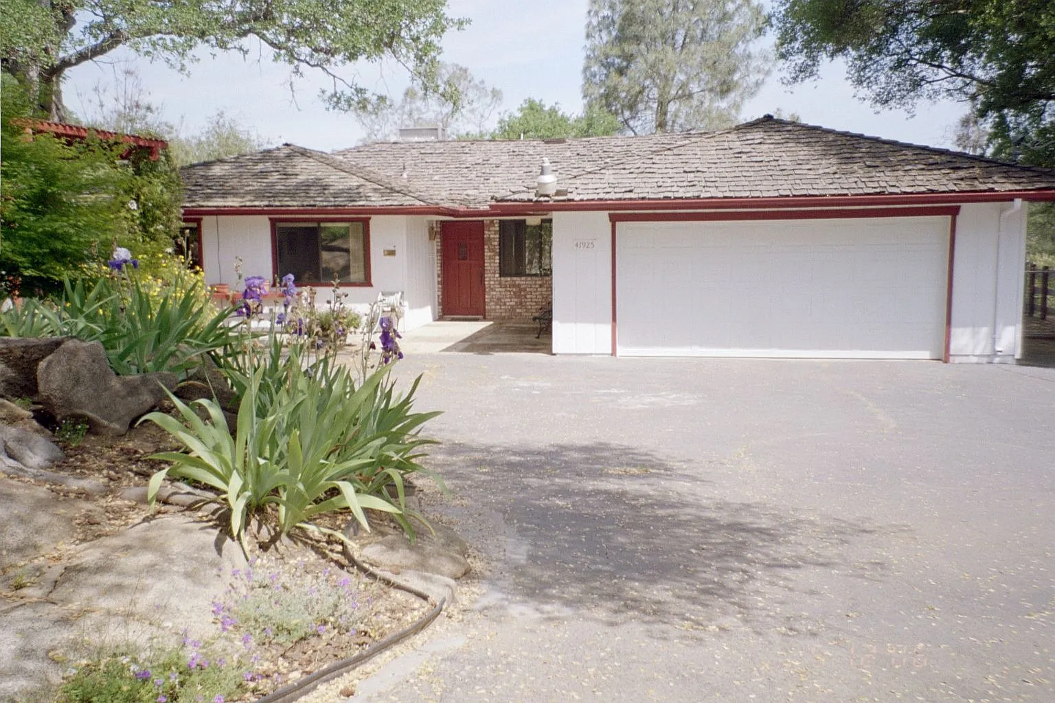 41925 Lilley Mountain Dr photo 1