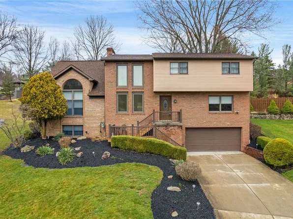 331 Waterman Rd E, Clairton, PA 15025