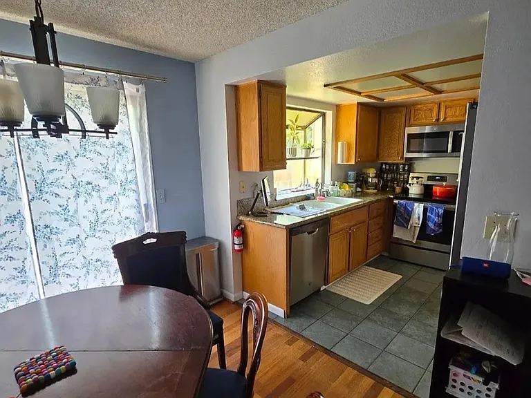 3464 Ridgecrest Dr — Photo 5