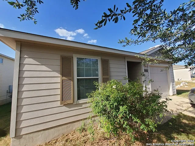 Building Photo - 11207 Country Cyn
