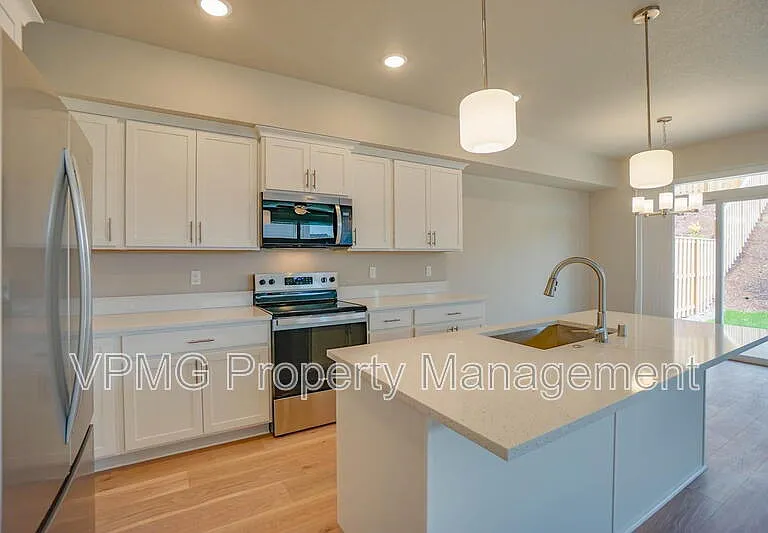 2347 E Otter Loop — Photo 14
