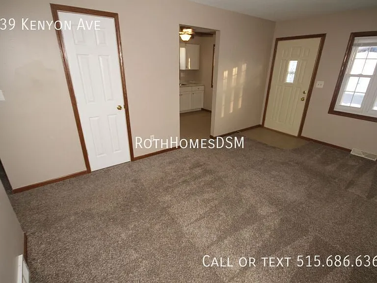 939 Kenyon Ave — Photo 7